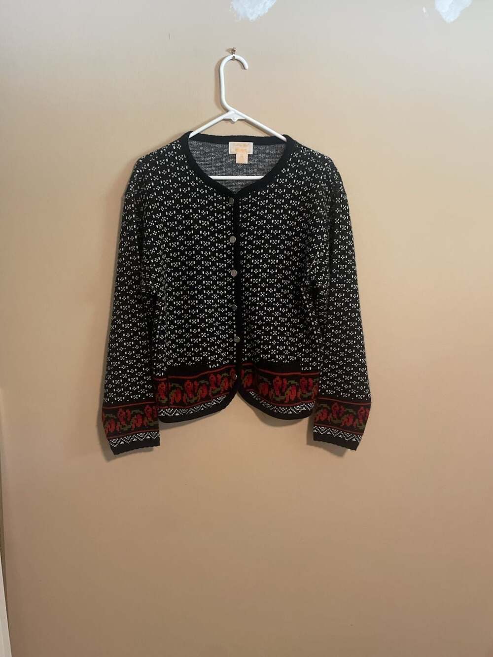 Tally-Ho Cardigan Sweater Size M Black White Red Floral Pattern